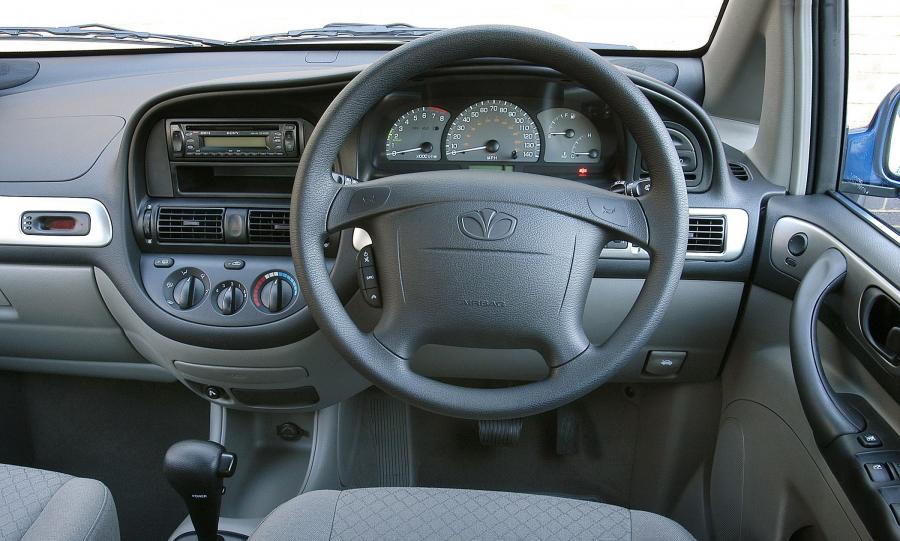  Daewoo Tacuma 2004 года  (UK) (фото 3 из 9)